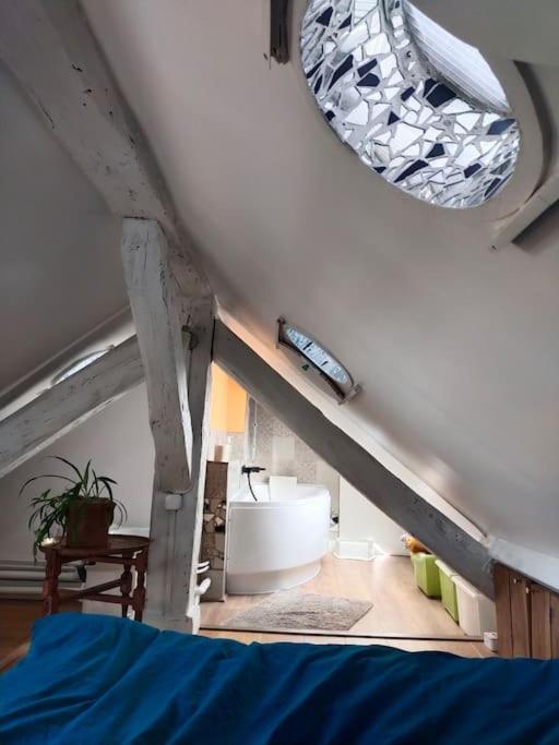 Studio Sous Les Toits Et Mezzanine - Vincennes Luaran gambar